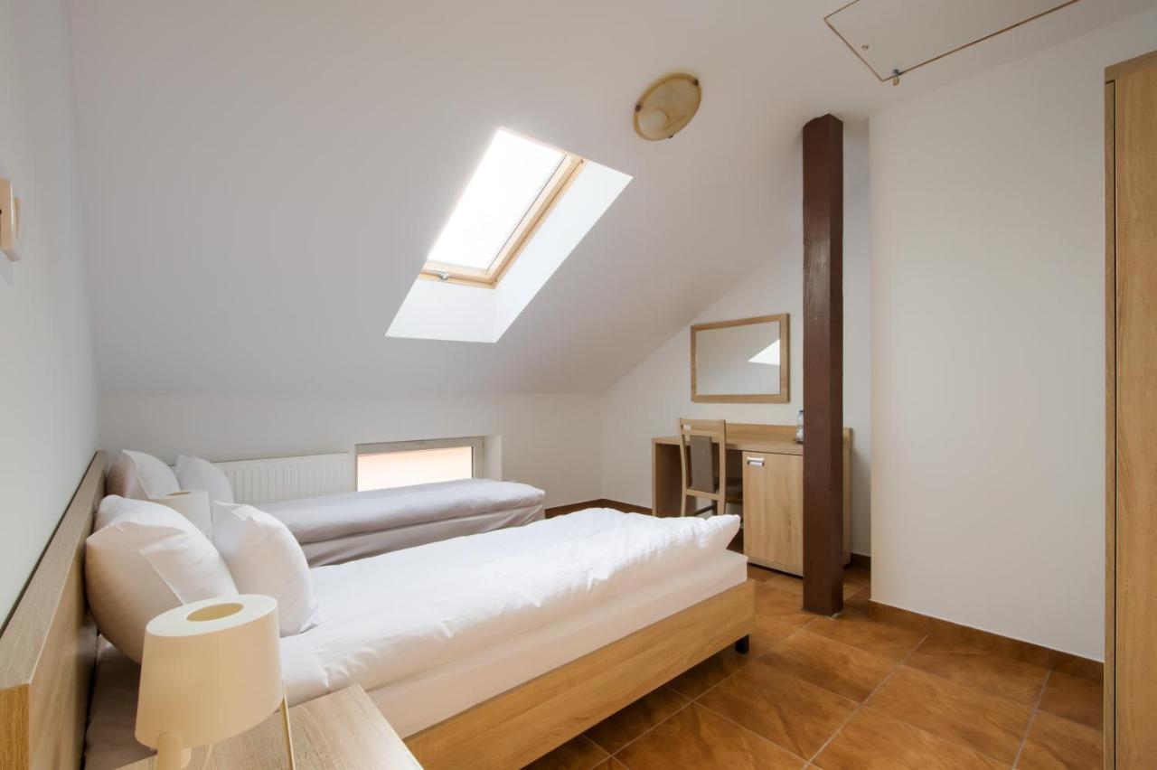 ワルシャワ パトラ Bed & Breakfast エクステリア 写真