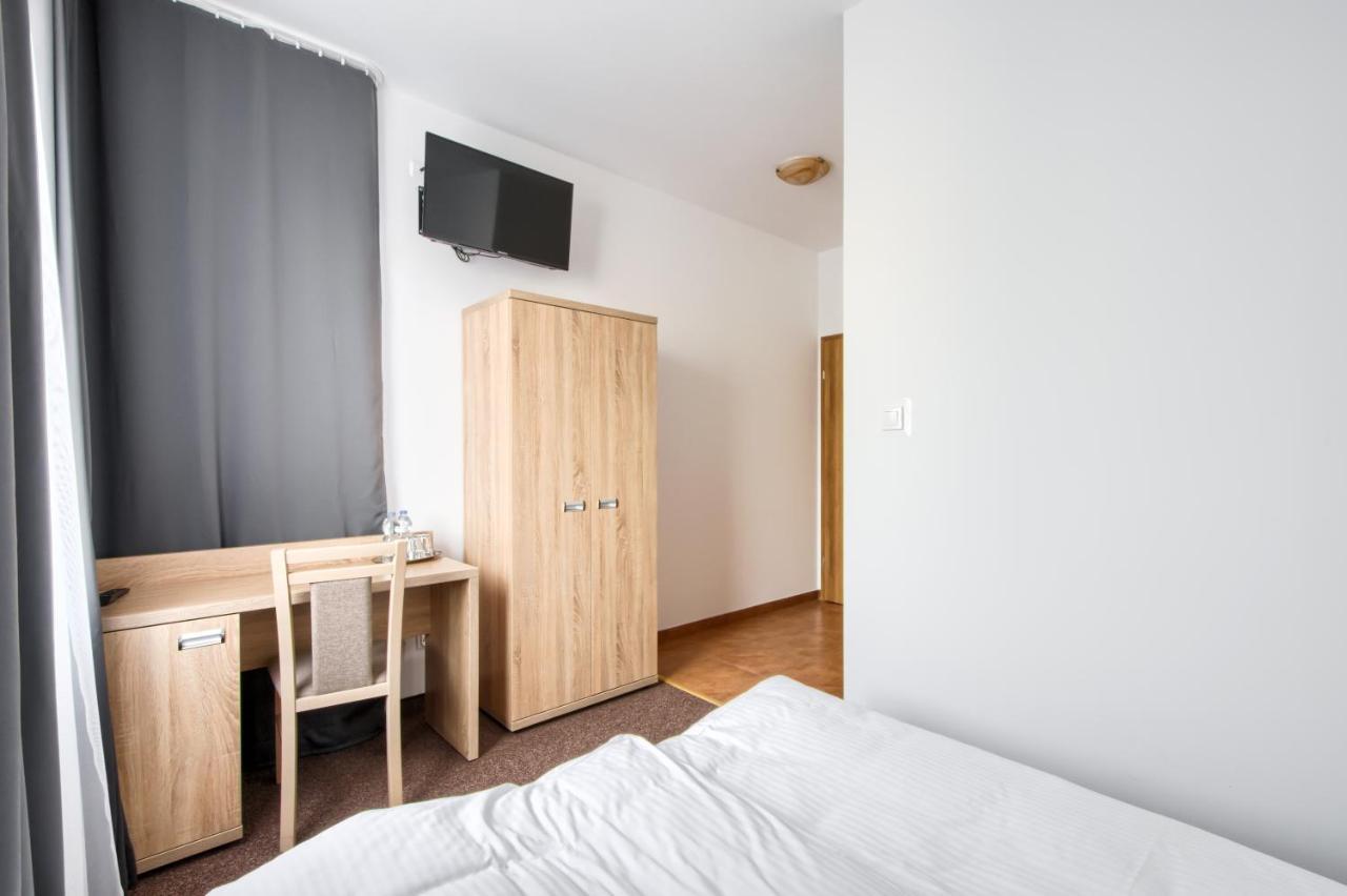 ワルシャワ パトラ Bed & Breakfast エクステリア 写真