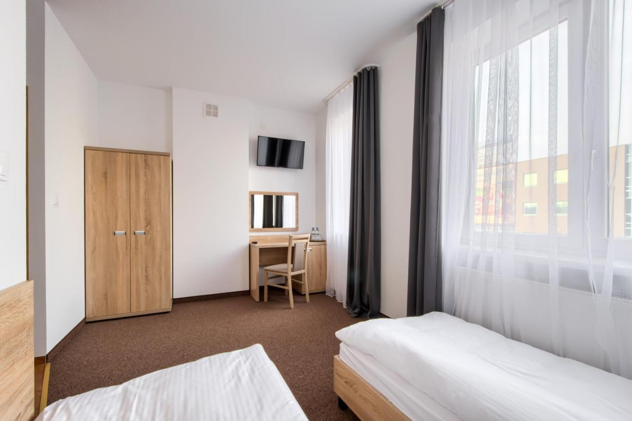 ワルシャワ パトラ Bed & Breakfast エクステリア 写真