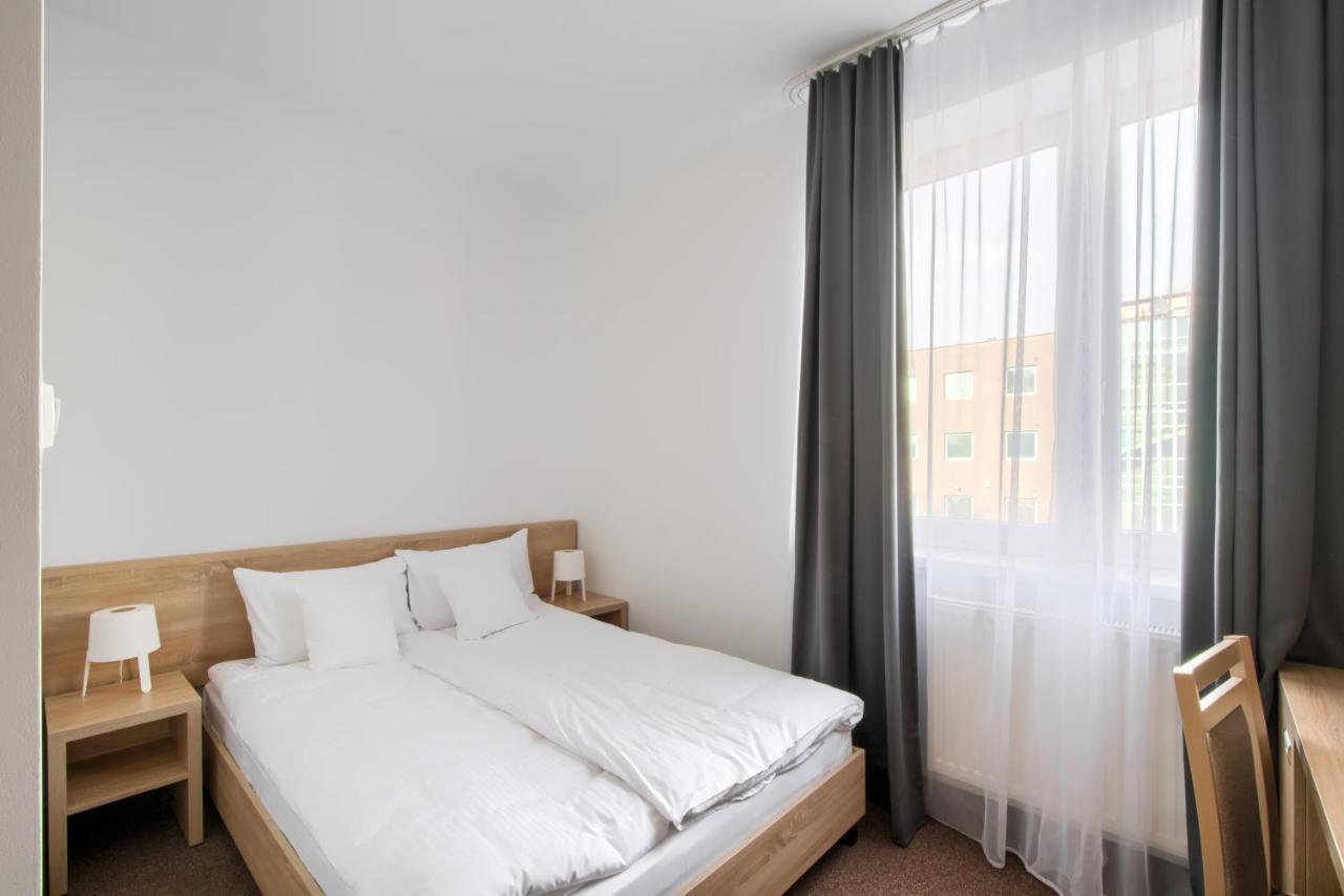 ワルシャワ パトラ Bed & Breakfast エクステリア 写真